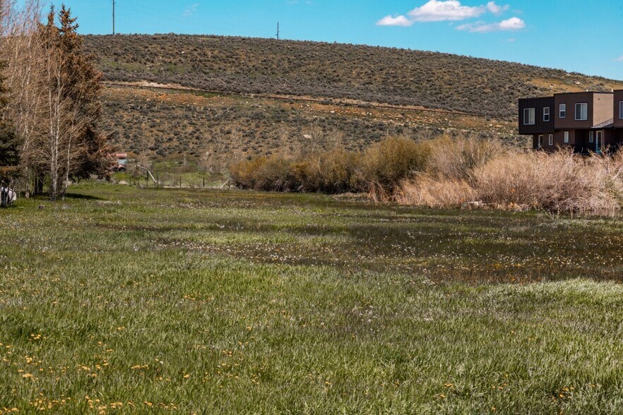 More Photos Of 700 Bitner Rd, Park City Office For Sale