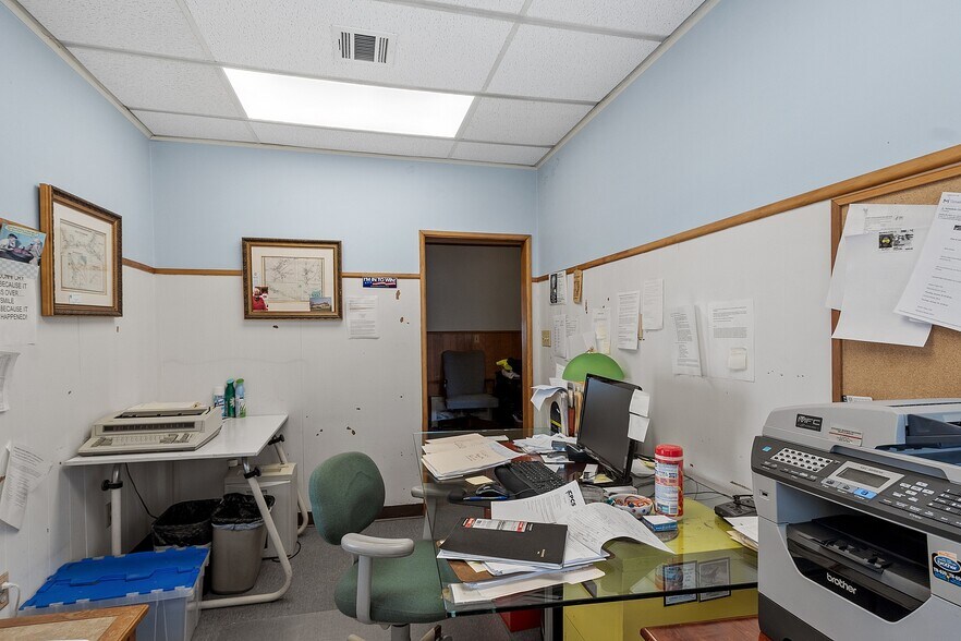 More Photos Of 58 Oliver St, Fitchburg Office Residential For Sale