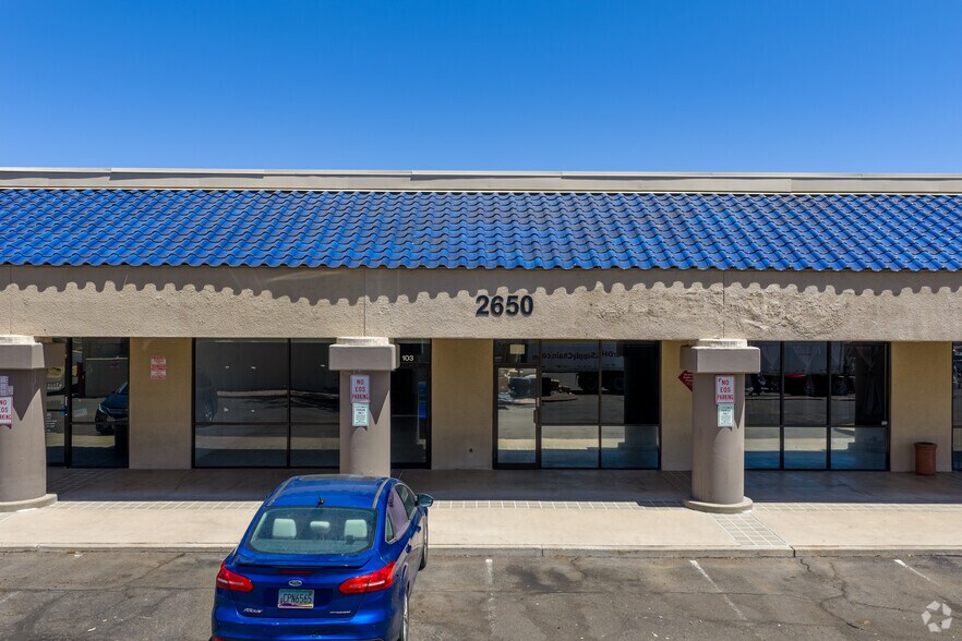 More Photos Of 2650-2702 E University Dr, Mesa Storefront For Lease