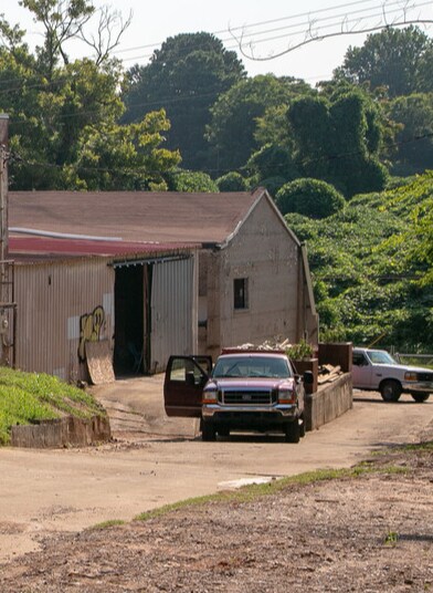 More Photos Of 1275 Pryor Rd SW, Atlanta Warehouse For Lease
