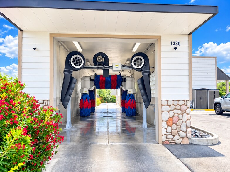 More Photos Of 1330 Feather River Blvd, Oroville Service Station For Sale
