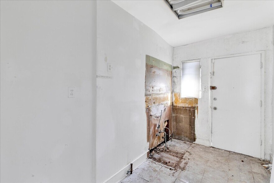 More Photos Of 608 1st St S, Birmingham Apartments For Sale