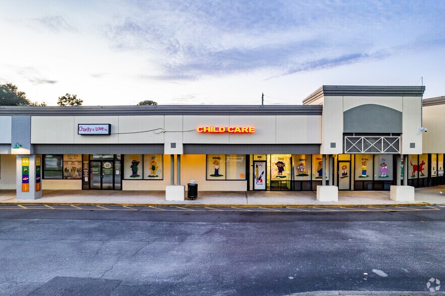 More Photos Of 4300 Clarcona Ocoee Rd, Orlando General Retail For Sale