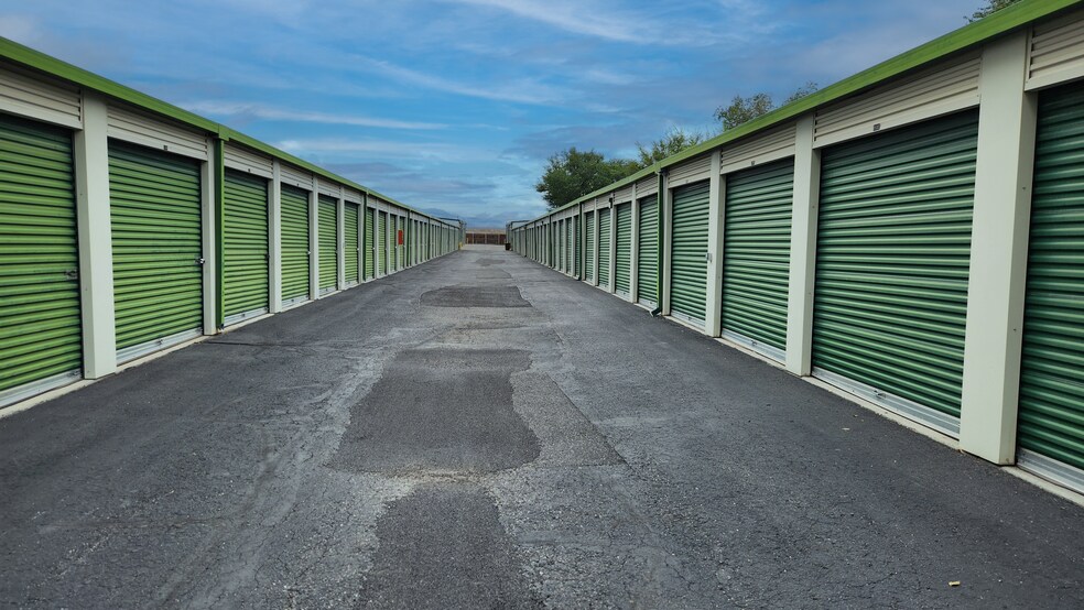 More Photos Of 239 N 9th St, Montrose Specialty For Sale