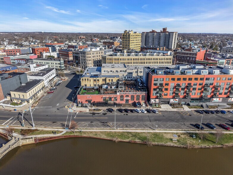 More Photos Of 527 Lake Ave, Asbury Park Storefront For Sale