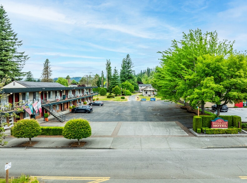 More Photos Of 101 Dutch Cup Ln, Sultan Hotel For Sale