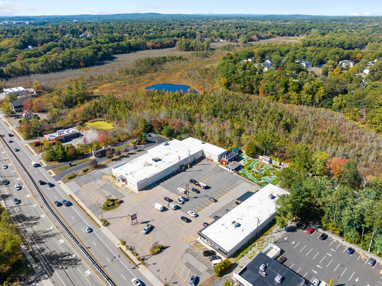 More Photos Of 321 Worcester St, Natick Freestanding For Lease