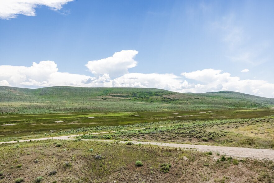 More Photos Of 4554 Forestdale Dr, Park City Light Manufacturing For Sale