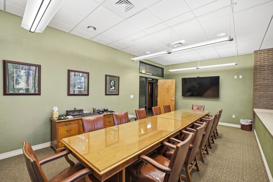 More Photos Of 68031 Capital Trace Row, Mandeville Office For Sale