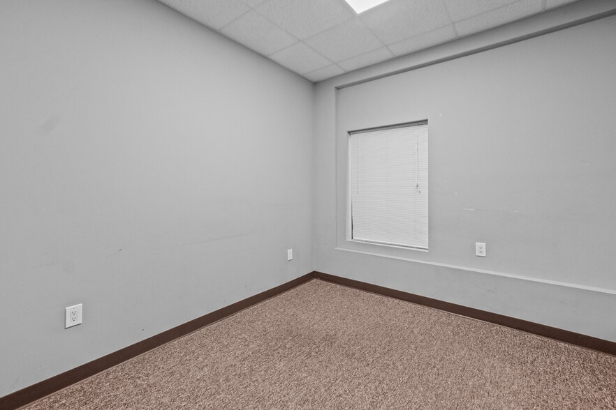 More Photos Of 495 Central Ave, Seekonk Medical For Lease