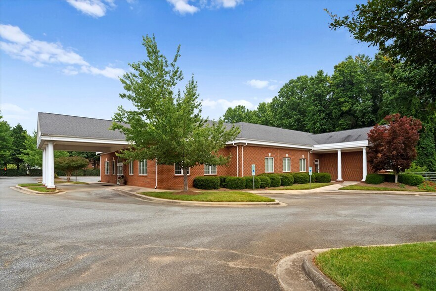 More Photos Of 1146 N New Hope Rd, Gastonia Medical For Lease