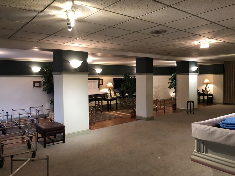 More Photos Of 808 N Union St, Wilmington Religious Facility For Lease