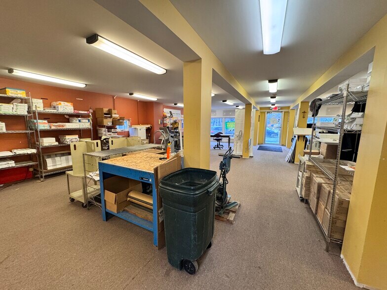 More Photos Of 1316 Central Ave, Albany Freestanding For Sale