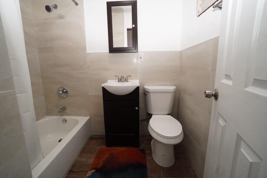 More Photos Of 602-608 NW 1st St, Dania Apartments For Sale