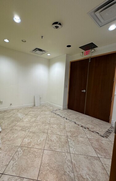 More Photos Of 6000 Turkey Lake Rd, Orlando Medical For Sale