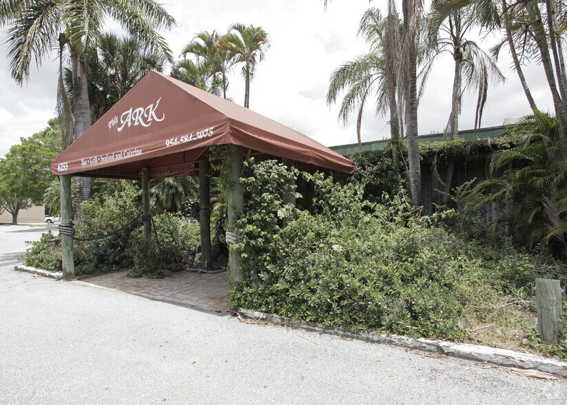 More Photos Of 6255 Stirling Rd, Davie Restaurant For Sale