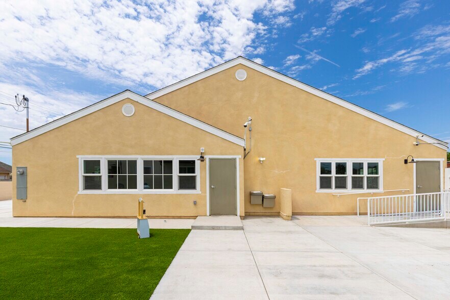 More Photos Of 208 W Fairview Ave, San Gabriel Schools For Lease