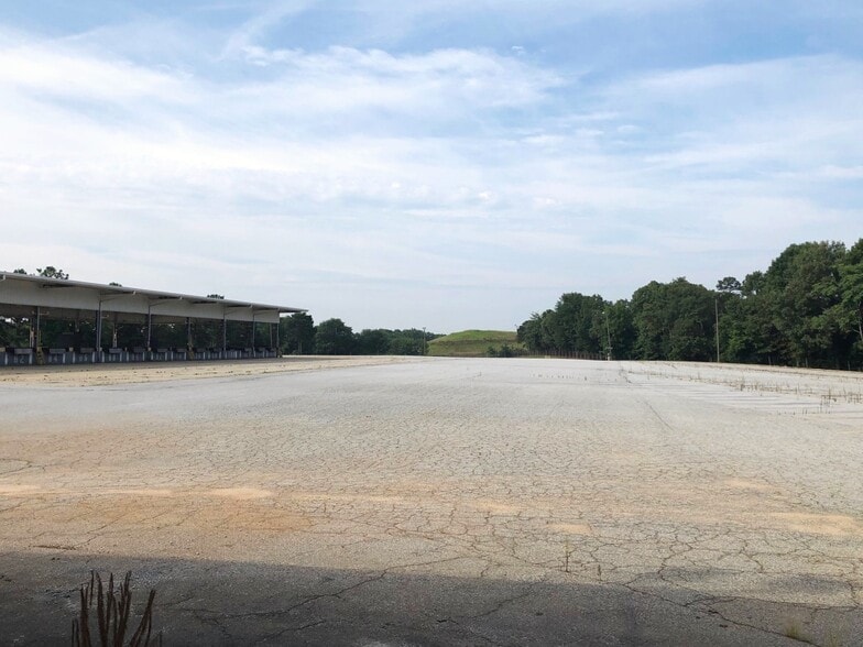 More Photos Of 710 Mauldin Rd, Greenville Truck Terminal For Sale