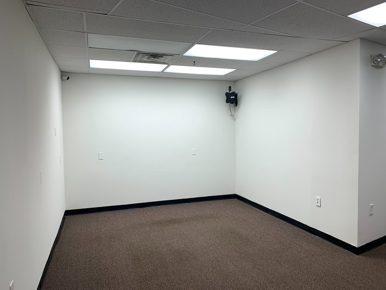 More Photos Of 3460 Old Washington Rd, Waldorf Medical For Lease