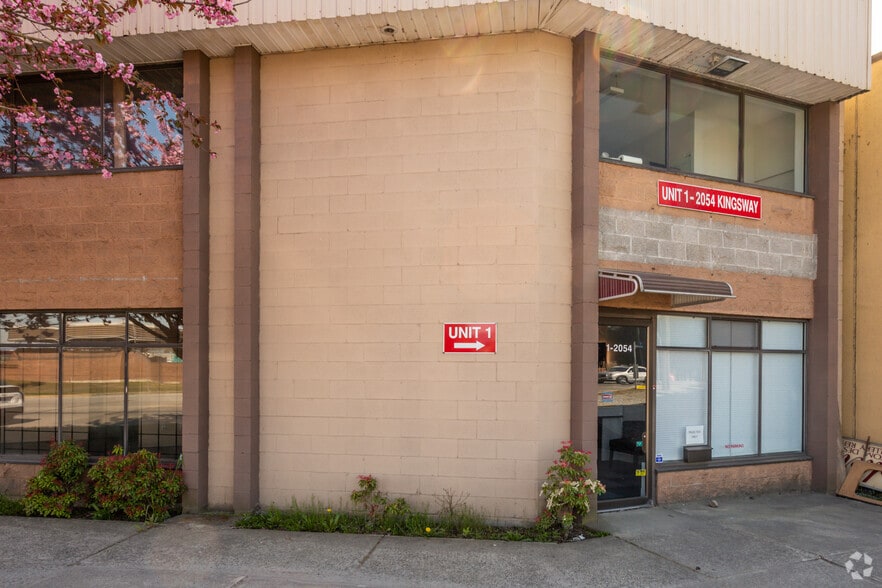 More Photos Of 2054 Kingsway Ave, Port Coquitlam Warehouse For Lease