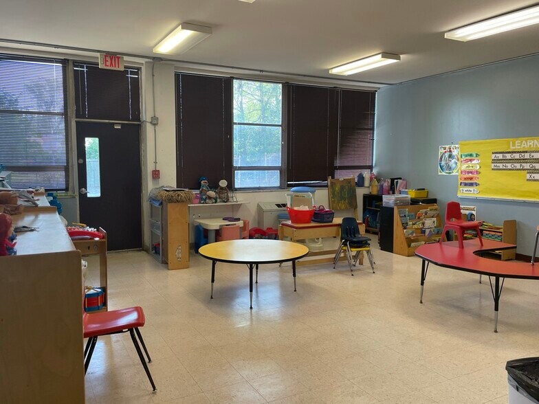 More Photos Of 7400 Olive Blvd, University City Specialty For Sale