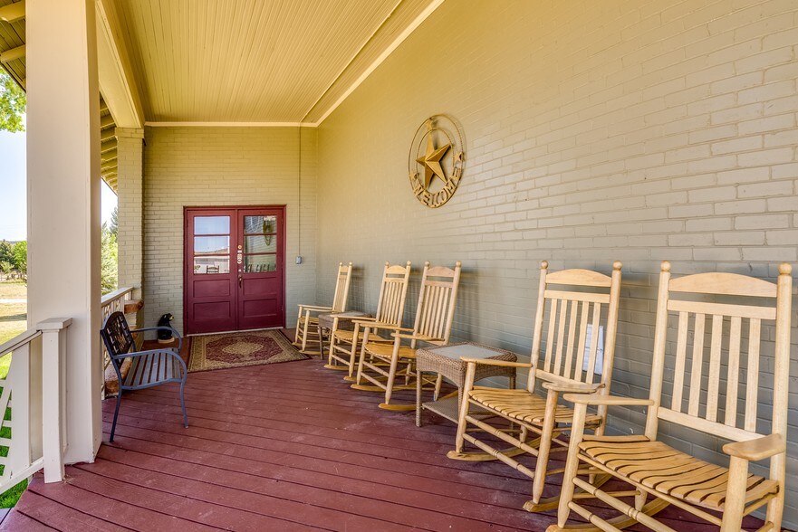 More Photos Of 21049 Uncompahgre Rd, Montrose Hotel For Sale