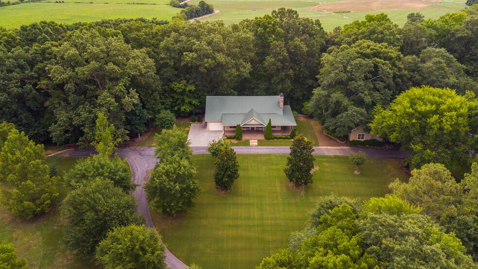 More Photos Of 565 Owens Gin Rd NE, Calhoun Lodge Meeting Hall For Sale