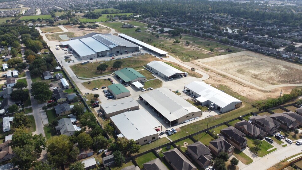 More Photos Of 14857 Grant Rd, Cypress Industrial For Lease