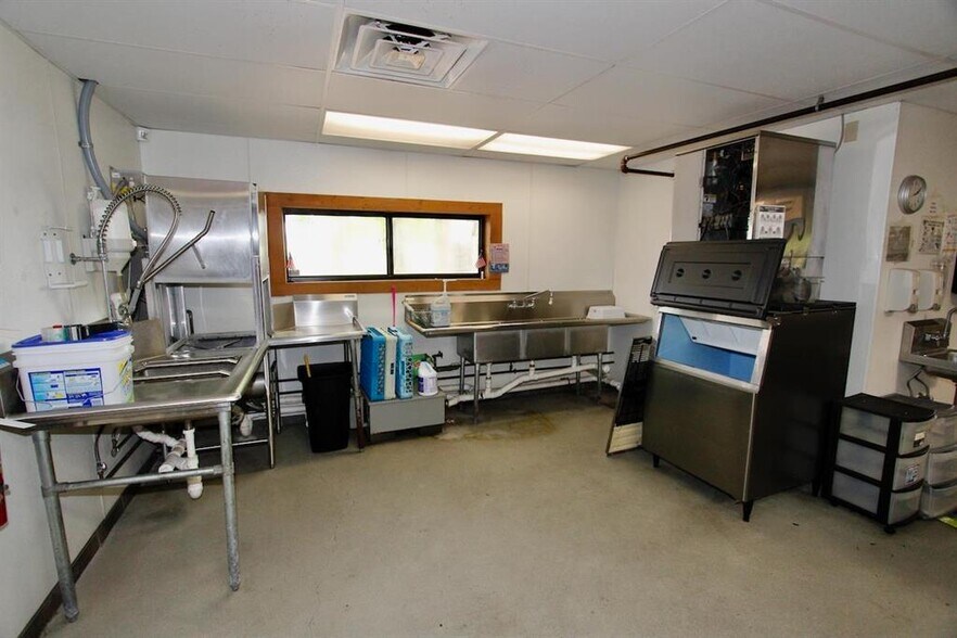 More Photos Of 59 Luray -1, Beech Bluff Religious Facility For Sale