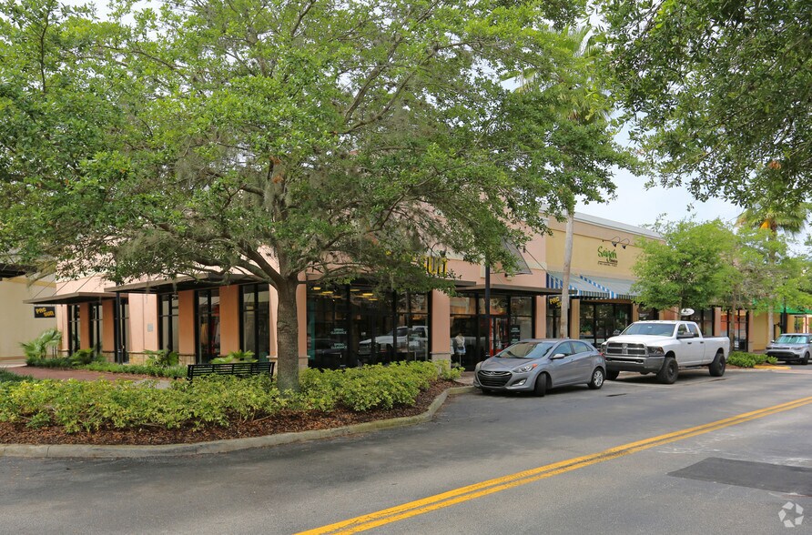 More Photos Of 1479 Town Center Dr, Lakeland Unknown For Lease