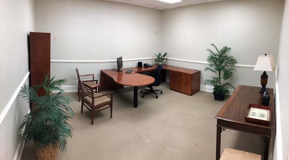 More Photos Of 330 E Coffee St, Greenville Office For Lease