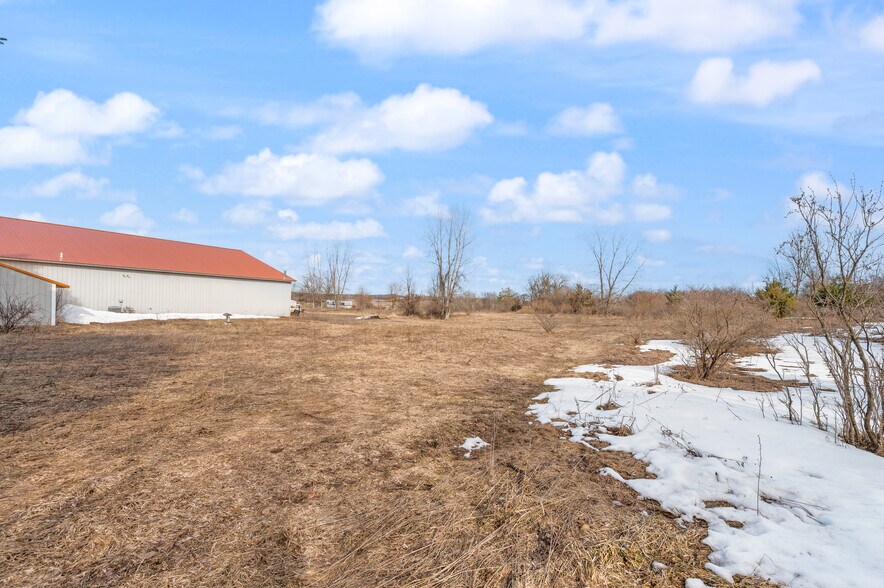 More Photos Of 18470 195th ave, Big Rapids Office For Sale