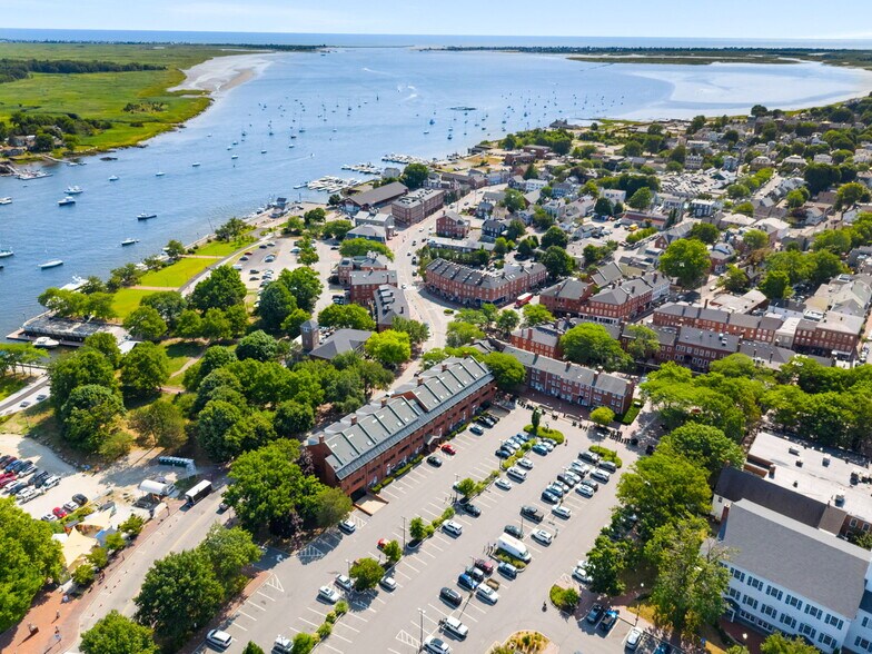 More Photos Of 1 Merrimac St, Newburyport Apartments For Lease