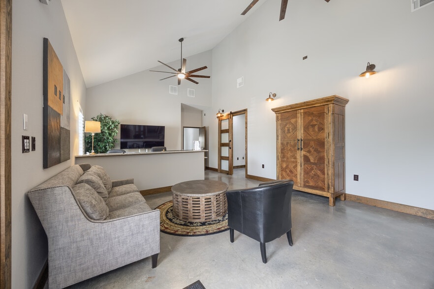 More Photos Of 299 W Eldorado Pky, McKinney Office For Sale