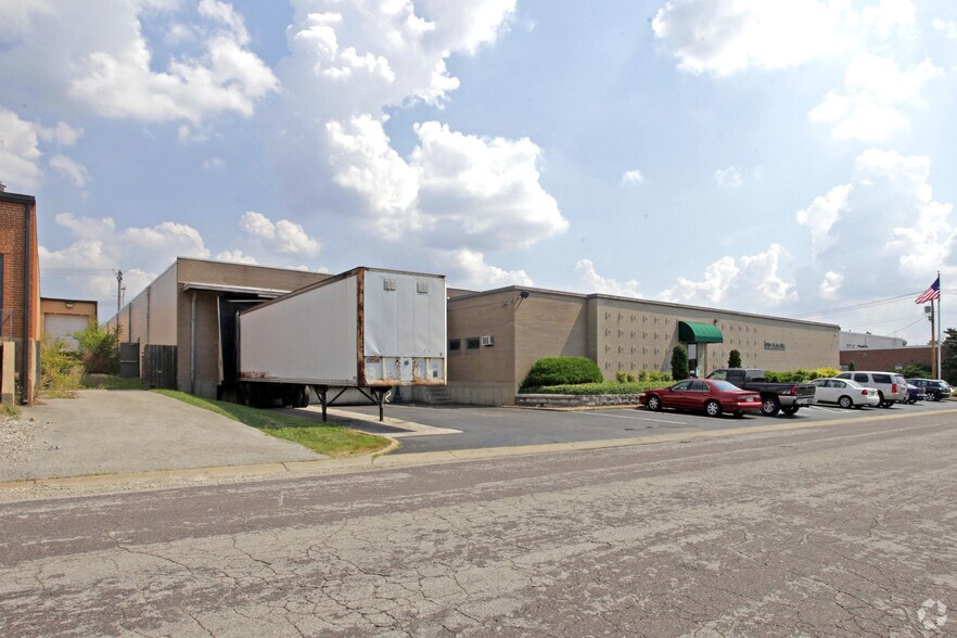 More Photos Of 10315 Page Industrial Blvd, Olivette Manufacturing For Sale