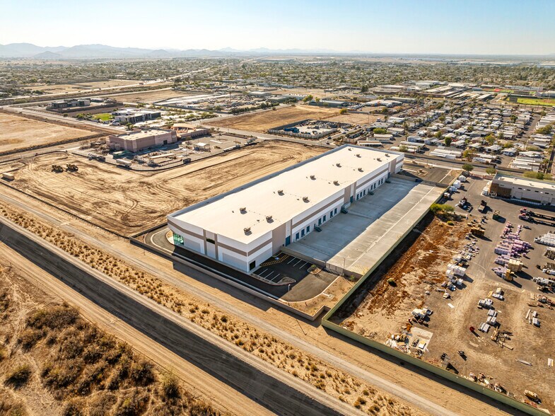 More Photos Of 725 N Eliseo C. Felix Jr Way, Avondale Warehouse For Lease