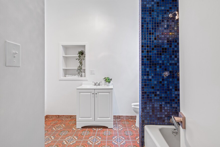 More Photos Of 2332-2334 California Street, San Francisco Apartments For Sale