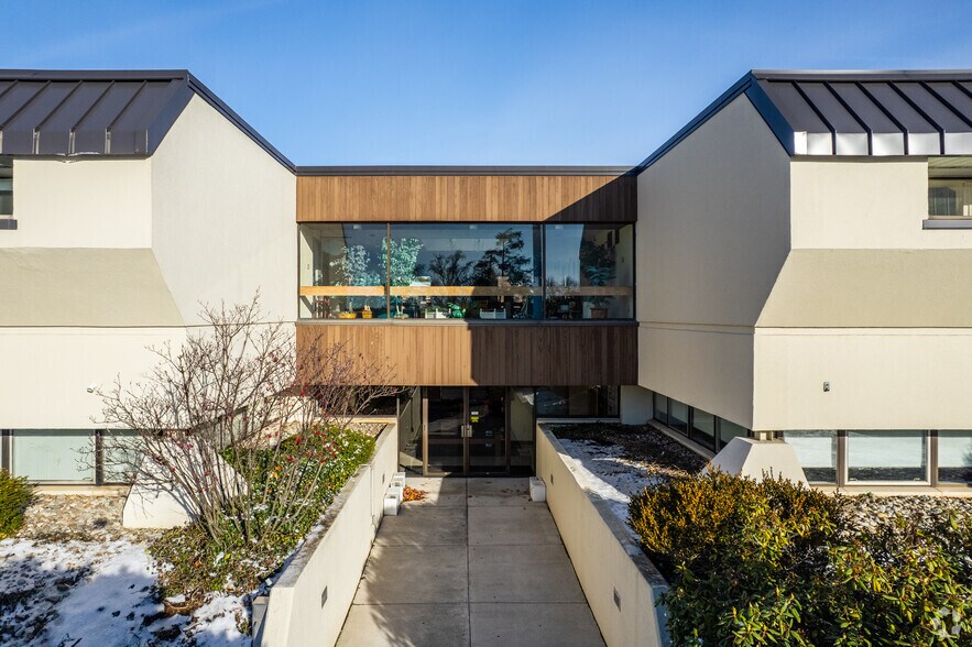 More Photos Of 1275 S Cedar Crest Blvd, Allentown Medical For Lease