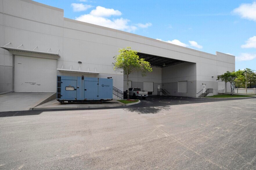 More Photos Of 4201 NW 124th Ave, Coral Springs Warehouse For Sale