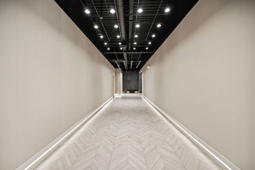 More Photos Of 560 Rt 303, Orangeburg Office For Lease