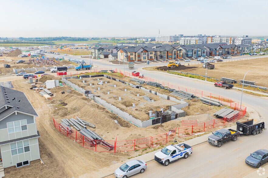 More Photos Of 23 Belvedere Cres, Calgary General Retail For Sale