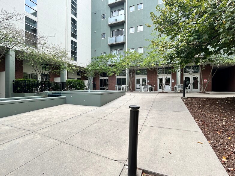 More Photos Of 620 Glen Iris Dr, Atlanta Apartments For Sale