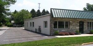 More Photos Of 4305 N 6th St, Harrisburg Showroom For Lease
