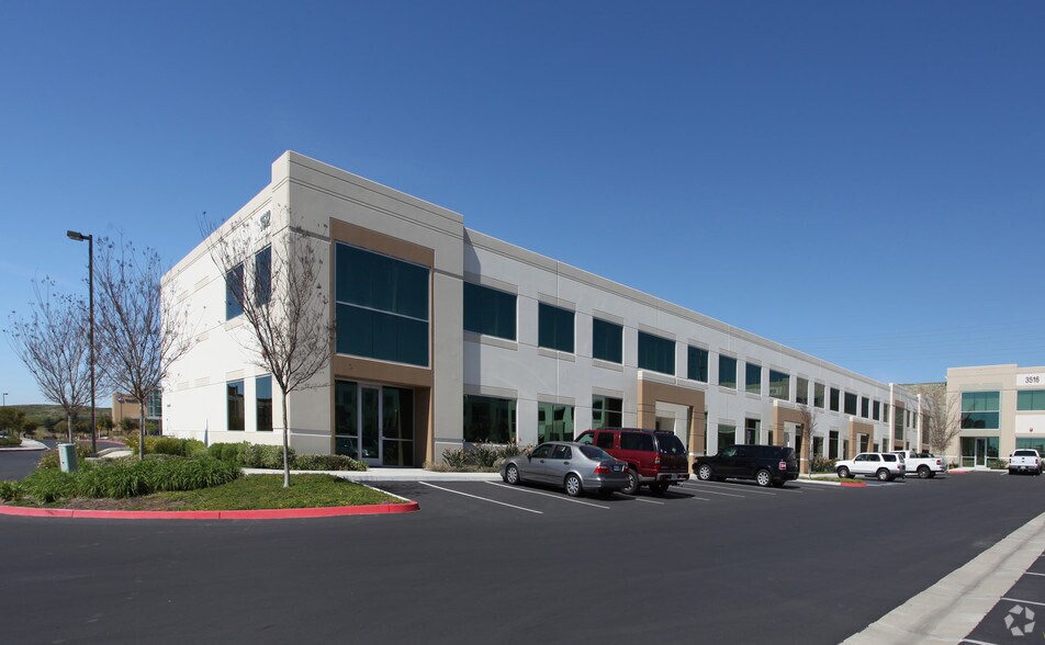 Primary Photo Of 3512 Seagate Way, Oceanside Manufacturing For Sale