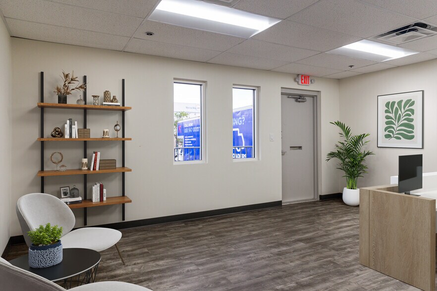 More Photos Of 2009 NW 79th Ave, Doral Warehouse For Lease