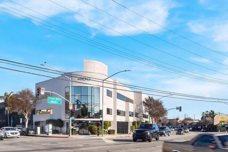 More Photos Of 400 S Victory Blvd, Burbank Office For Sale