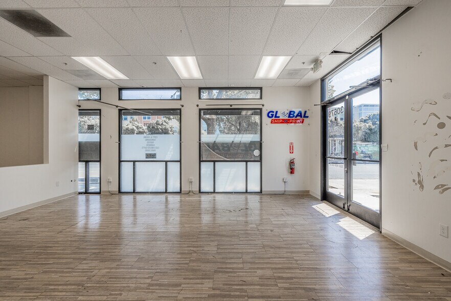More Photos Of 30703-30719 Union City Blvd, Union City Storefront For Sale