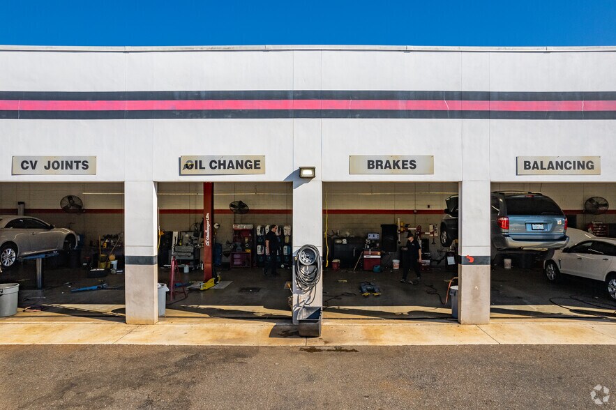 More Photos Of 1260 E Lake Rd S, Tarpon Springs Auto Repair For Sale