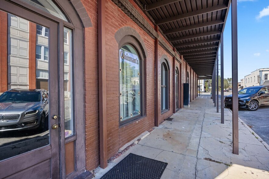 More Photos Of 219 E Screven St, Quitman Storefront Retail Office For Sale