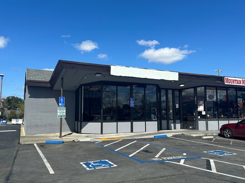 More Photos Of 3155 S Bascom Ave, Campbell Freestanding For Lease